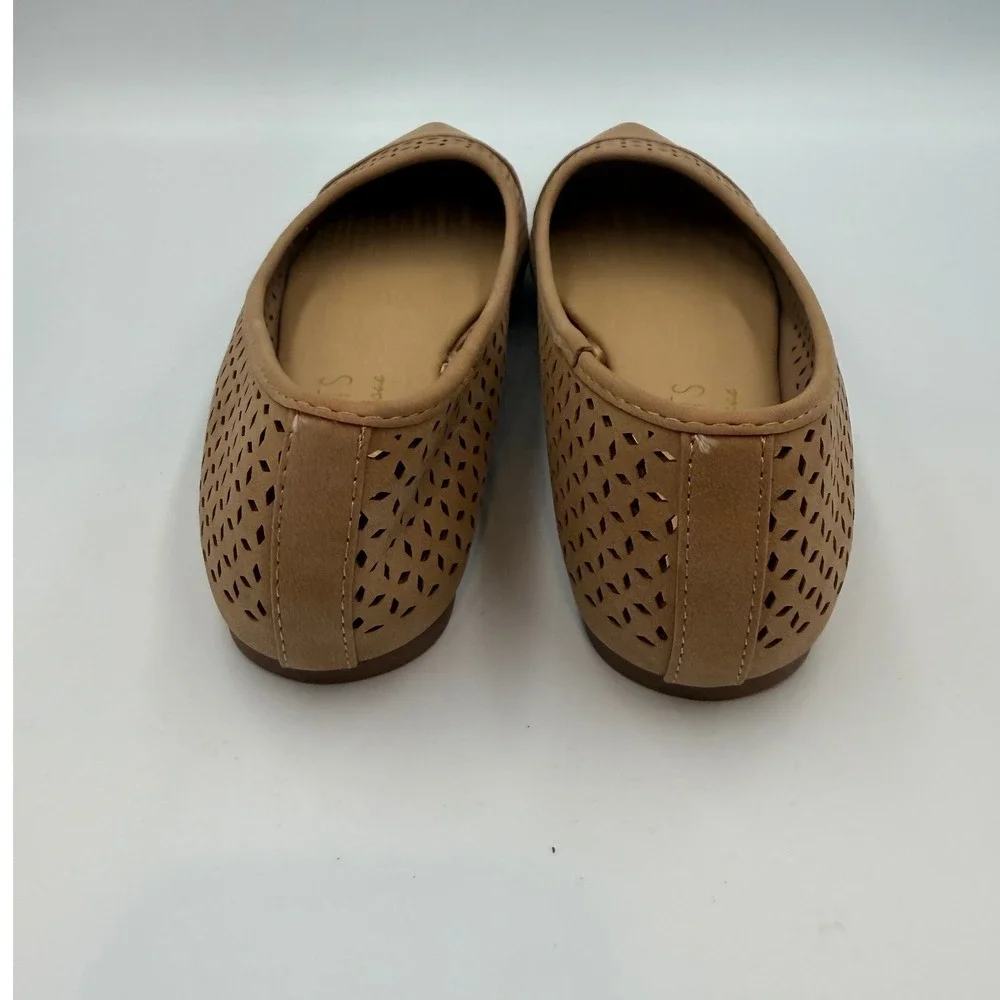 Coconuts by Matisse Tan Laser Cut Pointed Toe Flats Shoes 7M